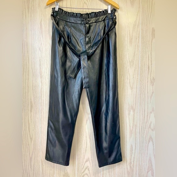 Sadie & Sage Pants - Sadie & Sage Black Paper Bag Waist Faux Leather Pants, Size Large EUC